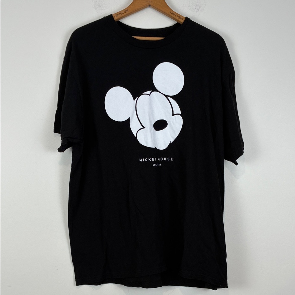 Disney Black Tee White Mickey Mouse Graphic 100% Cotton Abstract Short Sleeve